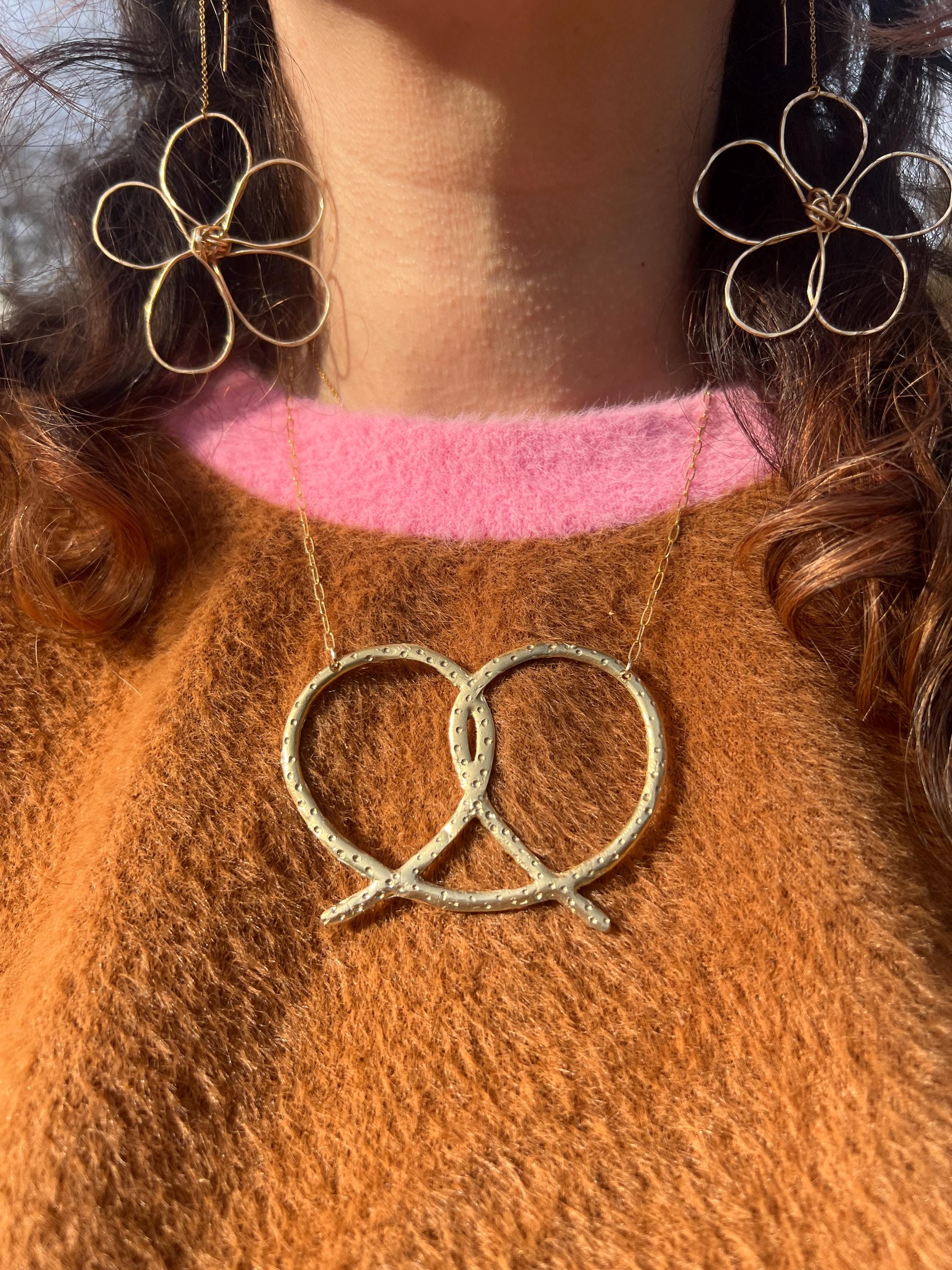 ★VINTAGE HOLLYWOOD★ Pretzel Necklace_VH23N6NE001B 즐거운 온라인 쇼핑공간에 오신 것을 환영합니다!