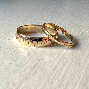 Fresh Cut Grass Flat Bands in 14k Yellow Gold Nature Texture Half Round Wedding Bands image 3