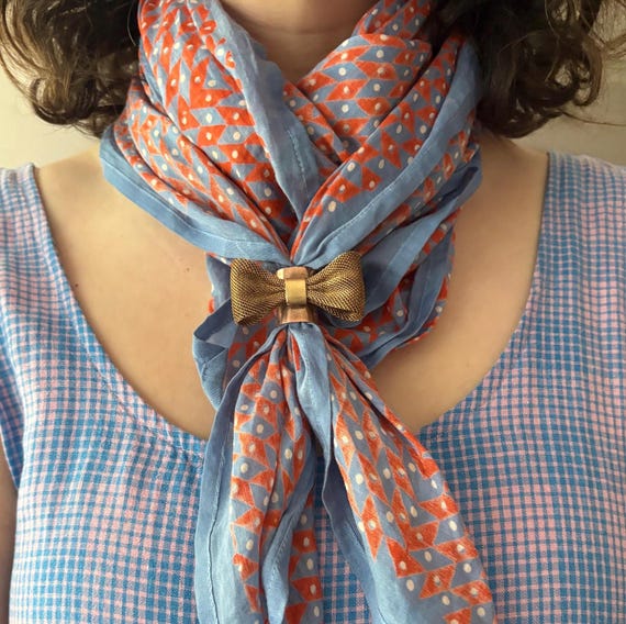 Sciarpa con fiocco in rame e ottone fatta a mano Italia