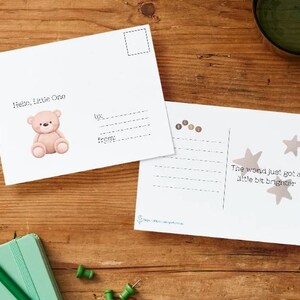 Hello Little One - Bébé ours - Carte postale téléchargeable