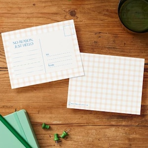 Senden einer Hallo - Pfirsich Gingham - Herunterladbaren Postkarte