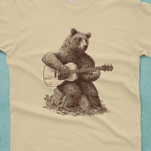 Camiseta Bear Tocando Guitarra - Camiseta Gráfica Masculina - Camiseta Bear - Presente de Urso e Música para Ele - Camiseta de Músico para Guitarrista