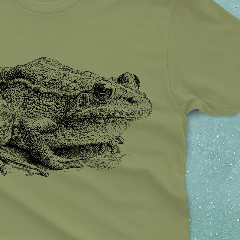 Cute Frog Tshirt. Men's frog shirt. Gift for a nature lover or outdoorsman.