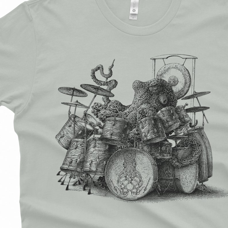 Koszula z ośmiornicą grającą na perkusji-koszula męska z ośmiornicą-koszulka z ośmiornicą prezent-prezent dla perkusisty koszulka z ośmiornicą koszulka perkusisty koszulka perkusisty Srebro