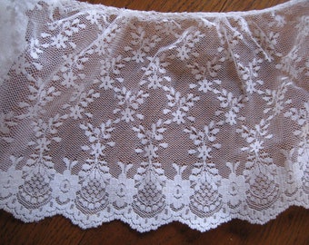 Vintage Bright White Lace Scalloped Edge 6.5" wide Gathered Lace Vintage White Lace BTY