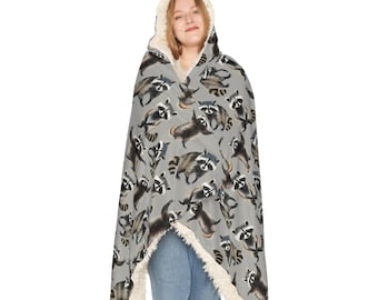 Knuffeldeken wasbeer | Sherpadeken wasbeer | Grappige draagbare deken vuilnispanda | Leuke deken met capuchon | Cadeau wasbeerliefhebber