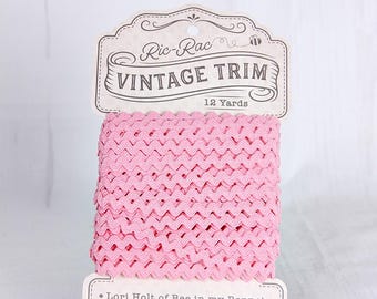 Riley Blake Designs, Small 1/4" Peony Vintage Ric Rac Trim by Lori Holt of Bee In My Bonnet