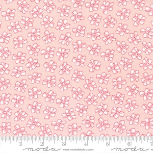 Moda, Lighthearted by Camile Roskelley, Ribbon Light Pink, 55293-17, 100% Quilting Cotton