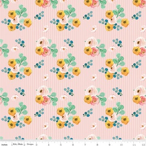 Riley Blake, Spring Gardens by My Mind&#39;s Eye, Bouquets Pink, C14111, 100% Quilting Cotton Fabric