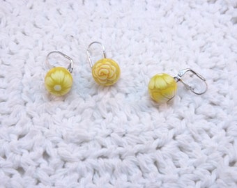 Handmade Polymer Clay Stitch Markers, Yellow Millefiori Floral, Locking Closure