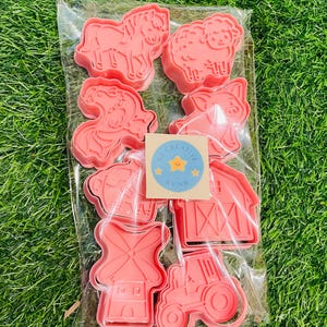 Dough stampers cutters, set of stamps for play dough, sea animals, farm theme, unicorn, bee, tropical, dough stamps, play doh cutter stamper
