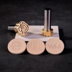Individueller Messing Stempel für Leder - Hammerschlag, personalisiertes Präge-Werkzeug, Leder-Brandeisen, Geschenk für jeden Leder-Liebhaber