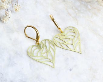 Filigree handmade earrings, heart earrings, love earrings, love jewelry, thin metal earrings, light earrings, wedding gift, friendship gift