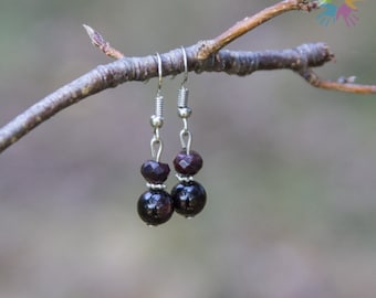 Handmade garnet earrings, beautiful elegant earrings, deep red earrings, red earrings, small earrings, gift for woman, bridal earrings