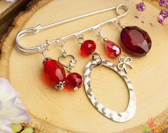 Handmade crystal brooch, red brooch, Czech crystal brooch, artisan jewelry, love brooch, passion brooch, brooch with vintage elements