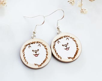 Handpainted wooden earrings, dog earrings, beautiful handmade earrings, white Pomeranian earrings, gift for everyone, animal earrings