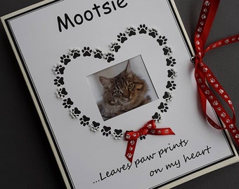 Personalized Pet Keepsake Photo Album, Animal Lovers, Pet Adoption, New Pet, Pet Memorial Gift, Dog, Cat, Hand-Beaded Heart Paw Prints