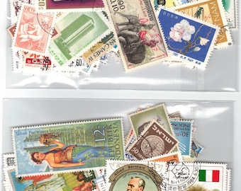 PAÍSES ASIÁTICOS. Paquete de 50-100 sellos usados diferentes para colección. Buen estado. Tamaños grandes y pequeños. Varios países.