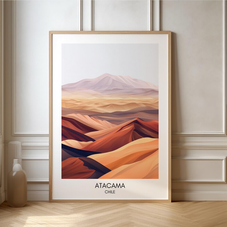Puede incluir: Un p&oacute;ster minimalista con una ilustraci&oacute;n geom&eacute;trica de un paisaje des&eacute;rtico en tonos naranja, marr&oacute;n y morado. El texto "ATACAMA CHILE" est&aacute; impreso en la parte inferior del p&oacute;ster.