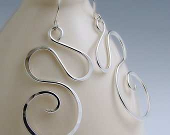 Boucles d’oreilles en argent Long Curvy Curly Swirly Hand Forged Dangle