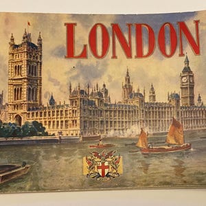 Vintage LONDON Picture Souvenir Book Memories of London Illustrated