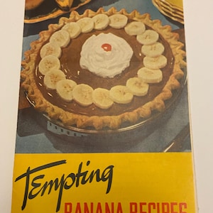 Tempting BANANA Recipes Leaflet Small Vintage 1950s Illustrated Cookbooks Paper Foldout