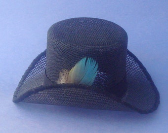 Tiny top hat for a doll