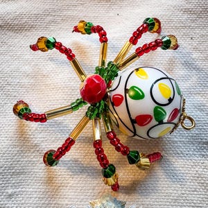 Décoration de Noël araignée de Noël en perles et ampoules colorées