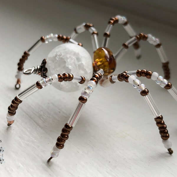 Crackle White and Amber-Colored Crystal Ice Snowball Christmas Spider Holiday Tree Ornament