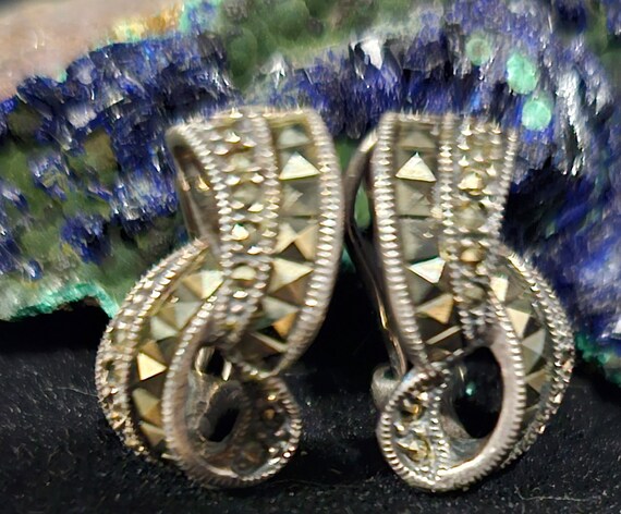 Vintage sterling silver "tied ribbon" earrings. - image 1