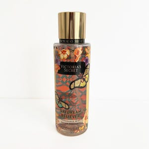 New Victoria&#39;s Secret Fragrance Body Mist DAYDREAM BELIEVER 8.4oz 250ml HTF