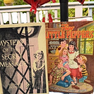 Five Little Peppers and Mystery of the Secret Message Vintage books