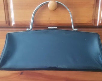 Vintage clasp vinyl black purse