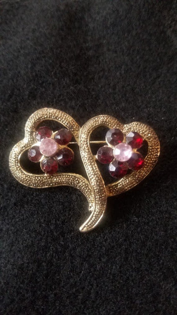 Vintage Rhinestone Heart Brooch Pin Jewelry Fashio
