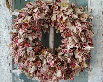 Vintage Rag Wreath for Wedding Prop, Winter Wreath, Holiday Table Decor, Shabby Chic, Bridal Shower Party, Cottage Cottage, Farmhouse Style