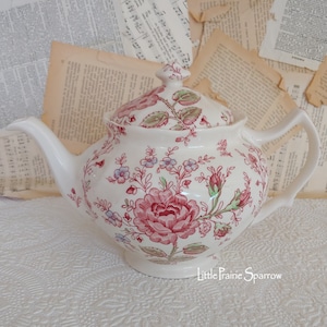 Vintage Johnson Brothers Rose Chintz Pink Teapot, Retired Collectible, Made in England, Full Size Teapot, Shabby Chic, Country Cottage