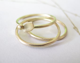 18k Gold Stacking Ring Set - minimalist solid rings - modern leaf 18 karat gold band