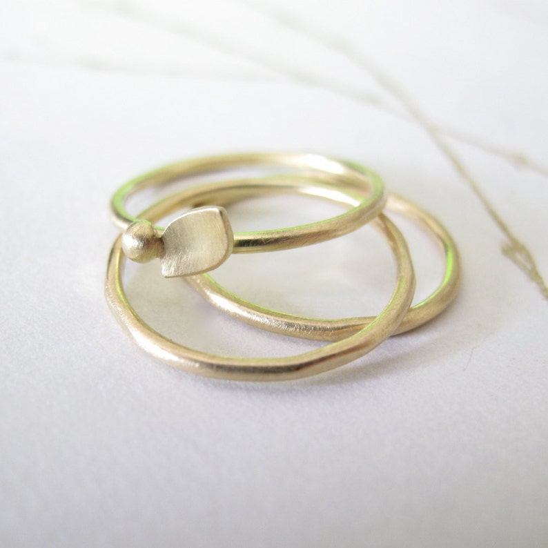 18k Gold Stacking Ring Set minimalist solid rings modern leaf 18 karat gold band image 1