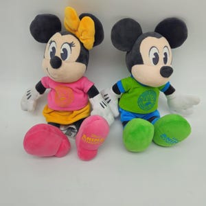 Lote de peluches de Mickey y Minnie Mouse de Disney Animal Kingdom imagen 1