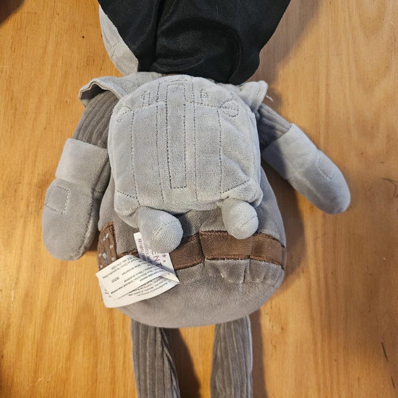 Scentsy Star Wars The Mandalorian Plush Stuffed Doll Toy Medium Gray Cape zdjęcie 5
