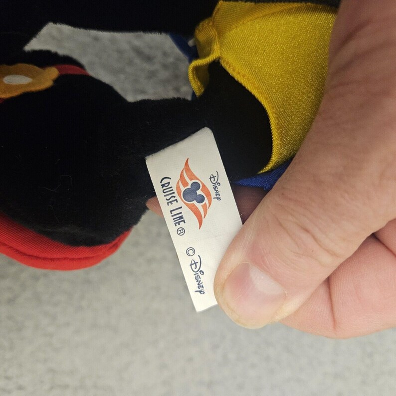 LOT OF 3 - Disney Cruise Line Mickey Mouse Plush Stuffed Minnie Pluto 9" 2006 Bild 5