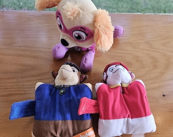 Capa de Skye de la Patrulla Canina de Nick Jr. con 2 minialmohadillas de peluche (LOTE DE 3)