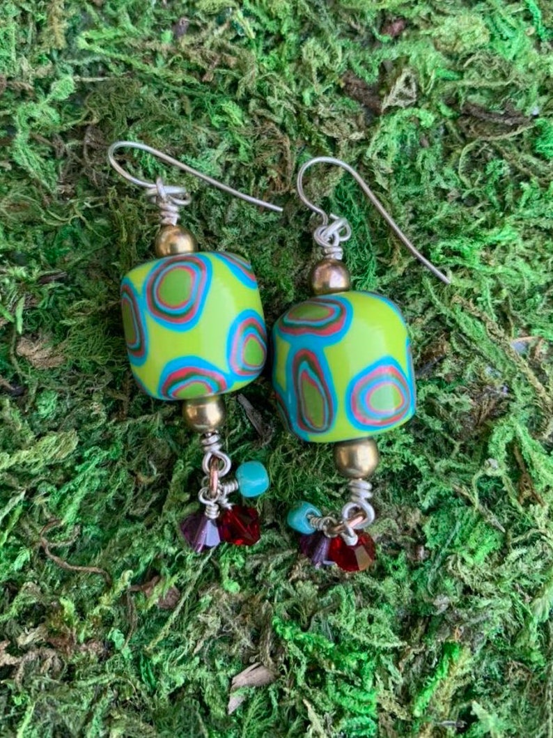 Long Dangle Style Handmade Polymer Clay Bead Earrings on Sterling Silver with Swarovski Crystal Charms immagine 4