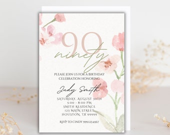 Puede incluir: Una invitación a una fiesta de cumpleaños para un 90 cumpleaños con un diseño floral de acuarela en tonos de rosa y verde. La invitación presenta el texto "90 ninety" e incluye el nombre "Judy Smith", la fecha "sábado 30 de agosto", la hora "5:00 - 8:00 PM", la ubicación "Smith Residence, 123 Main Street, Houston, TX 99999", y la información RSVP "RSVP a Cindy 999.123.4567".