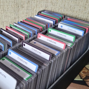 Divisores de tarjetas coleccionables imprimibles con texto editable para organizar por color / 5 combinaciones de colores y gris / Etiquetas personalizadas / Vertical