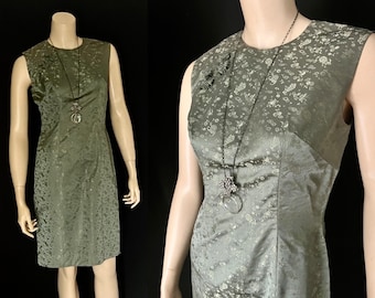 Elegant 1950s Sage Green Silk Brocade Collarless Cheongsam, Petite - Small, VLV, Excellent
