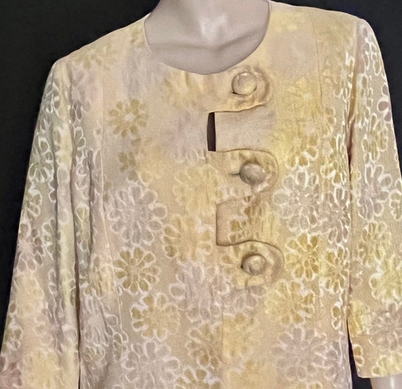 Sunny Lemon Yellow 1950s, 1960s Silk Brocade Occa… - image 3