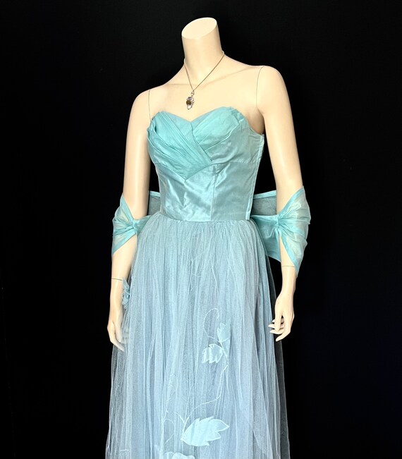 Fabulous Icy Blue Strapless, Shelf Bust 1950s Pro… - image 7