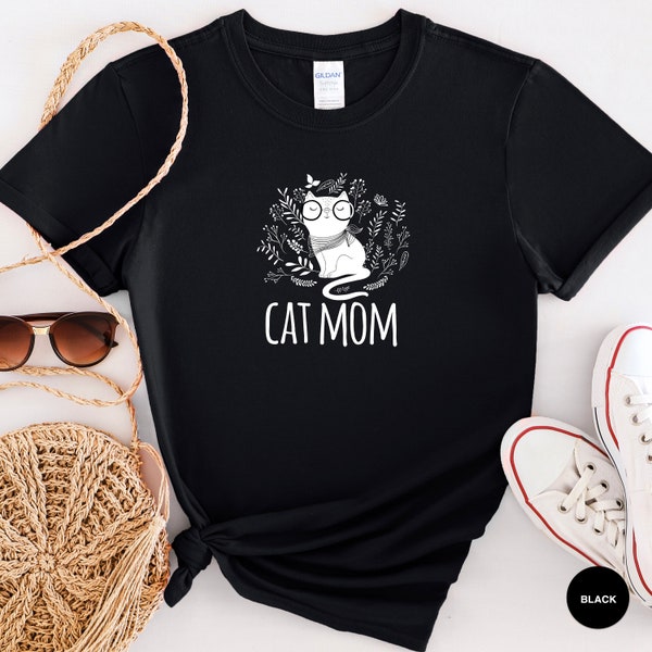 Floral Cat Tshirt, Cats Name Tshirt, I love my pets, Personalized Cat Tshirt, Cat Mama Shirt, Cat Dad Shirt, Animal Love Tshirt