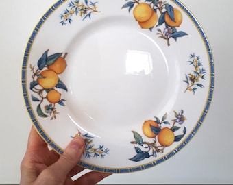 MarilynsJunkYard - Piatto da pranzo Wedgwood Citrons: Limoni e foglie in porcellana Bone China (22 cm, 9 pollici)